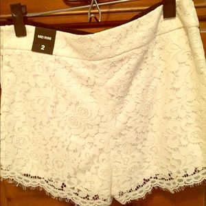 Cream lace shorts